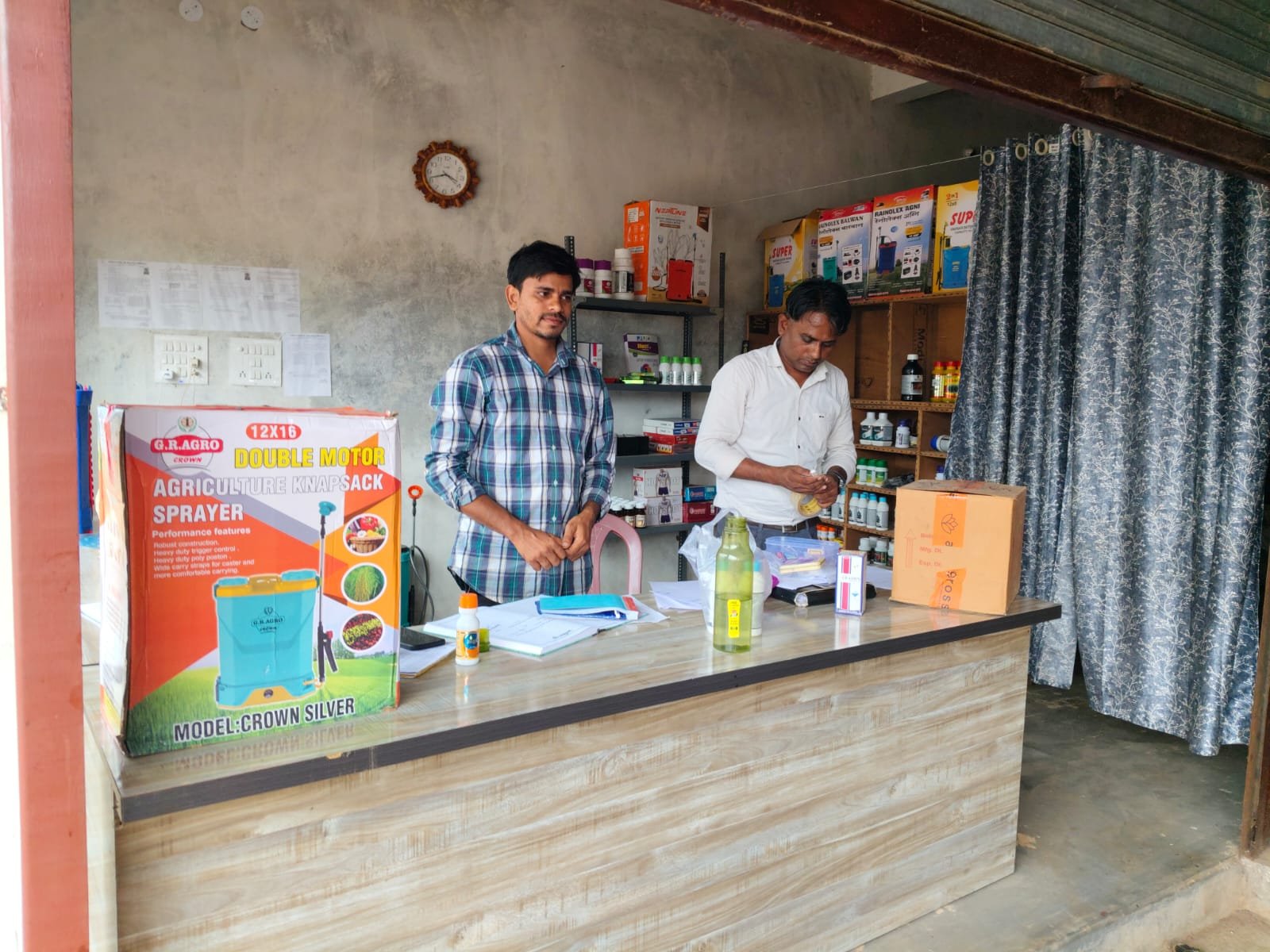 मोहला-मानपुर में कृषि विभाग का एक्शन, खाद दुकानों की लगातार निगरानी   