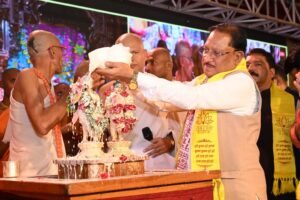 IMG-20260904-WA0042-300x200 जन्माष्टमी पर कृष्णमय हुआ रायपुर, मुख्यमंत्री साय ने किया शंख अभिषेक