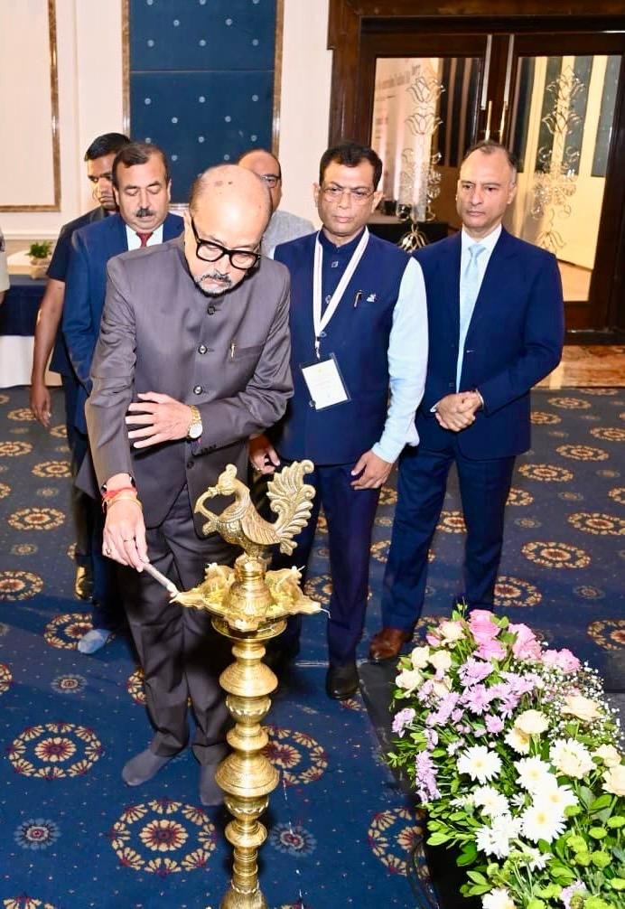 नवा रायपुर में 32वें अखिल भारतीय राज्य निर्वाचन आयुक्त सम्मेलन का शुभारंभ