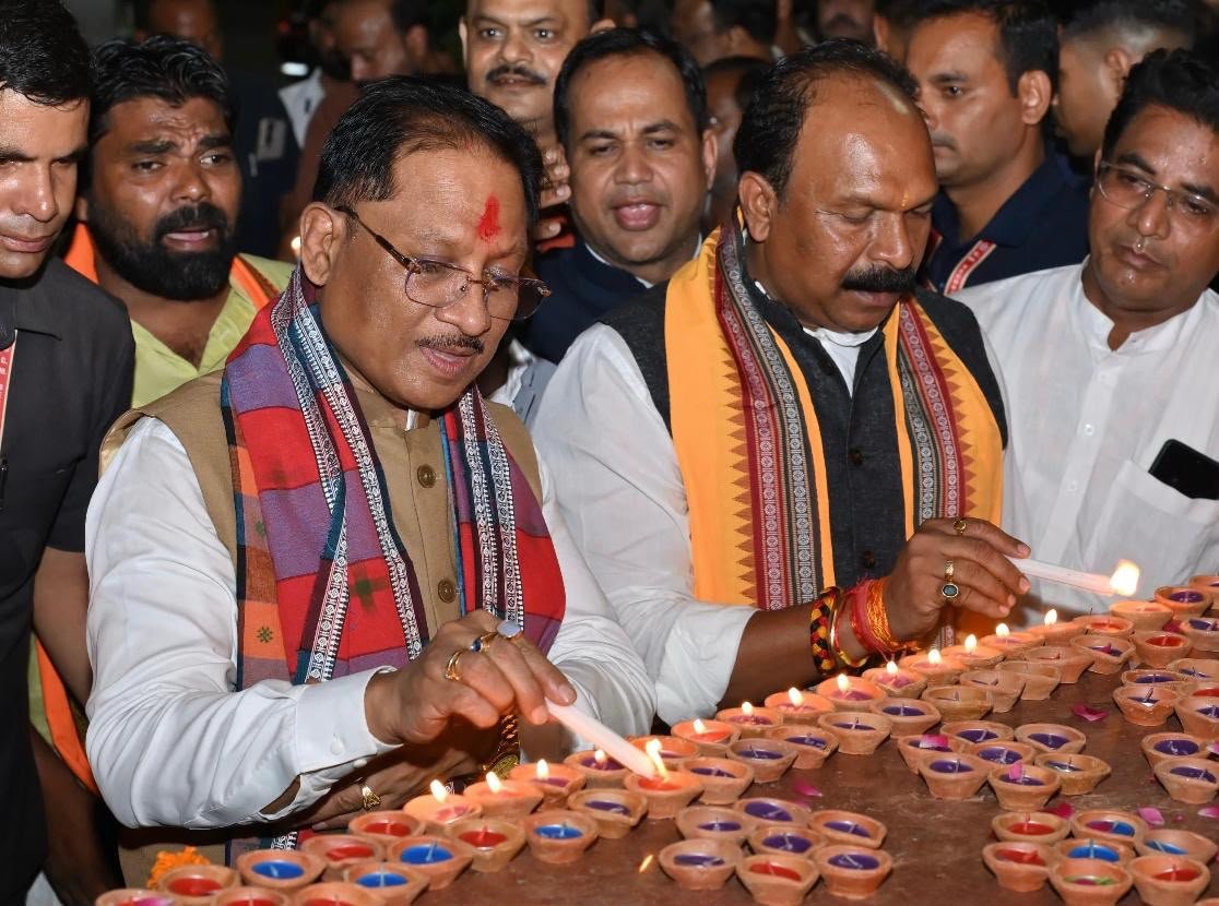 गांव से शहर तक जले दीये, छत्तीसगढ़ में दिखी अभूतपूर्व जनभागीदारी