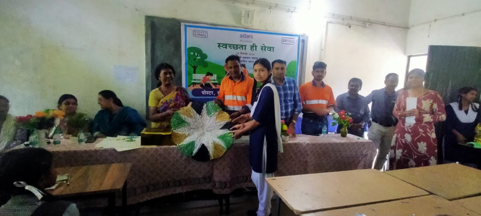 कबाड़ से जुगाड़ तक, मिलूपारा के छात्रों ने दिया स्वच्छता का संदेश