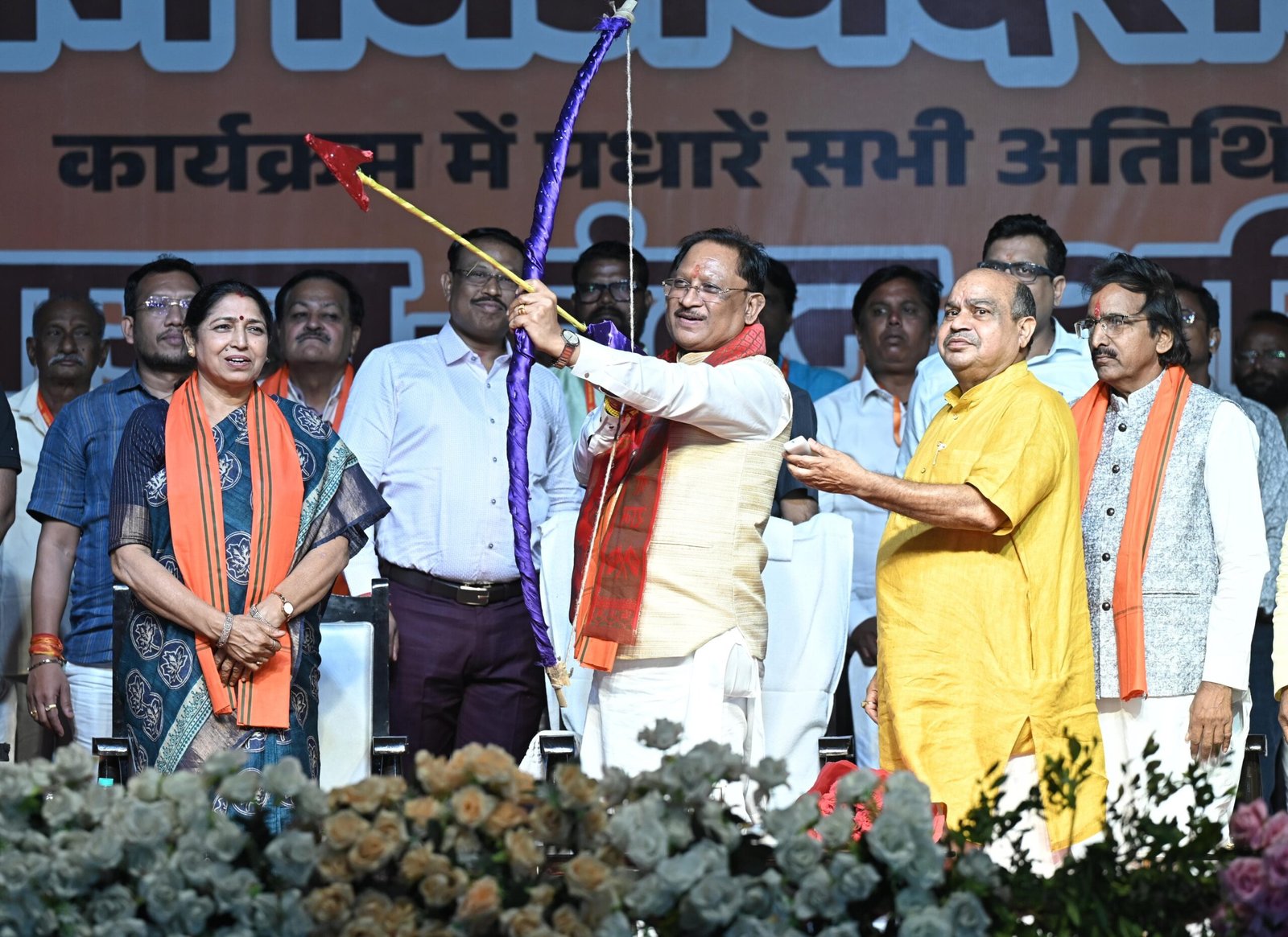रायपुर में मुख्यमंत्री विष्णु देव साय ने किया रावण दहन, दिया सत्य का संदेश