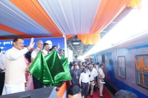 IMG-20261021-WA0031-300x200 आजादी के बाद पहली बार रावघाट तक पहुंची रेल