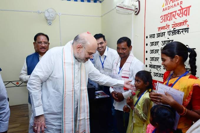 बस्तर में बदली तस्वीर, सुरक्षा कैंप बने सेवा डेरा, गांवों तक पहुंच रहीं सरकारी योजनाएं
